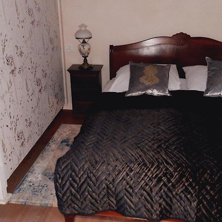 Hotel Rezydencja Rosa プシェムィシル エクステリア 写真