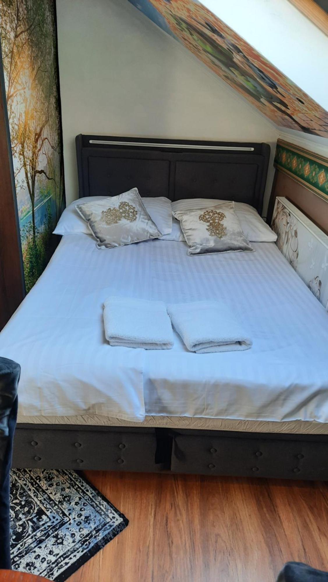 Hotel Rezydencja Rosa プシェムィシル エクステリア 写真