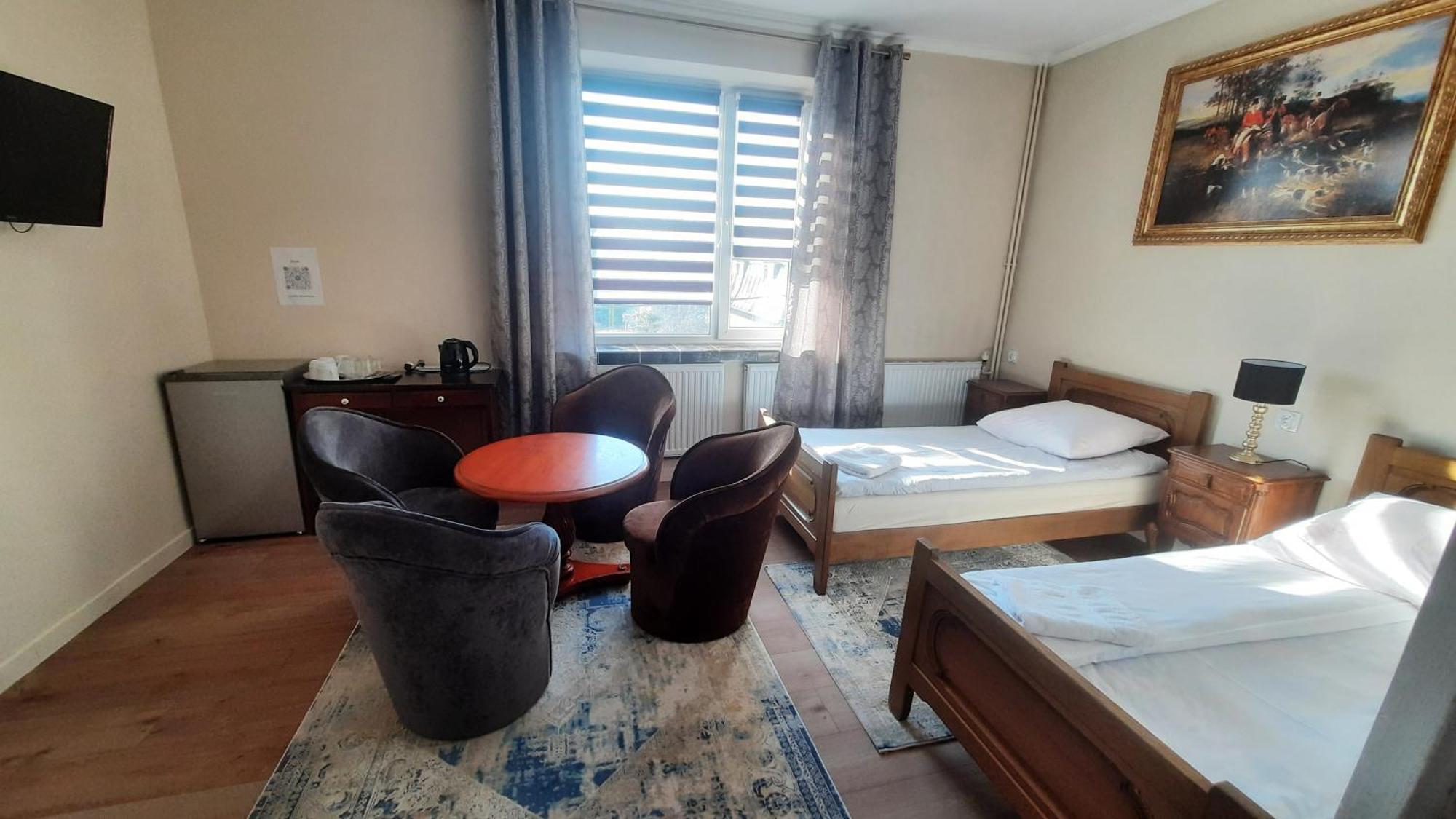 Hotel Rezydencja Rosa プシェムィシル エクステリア 写真