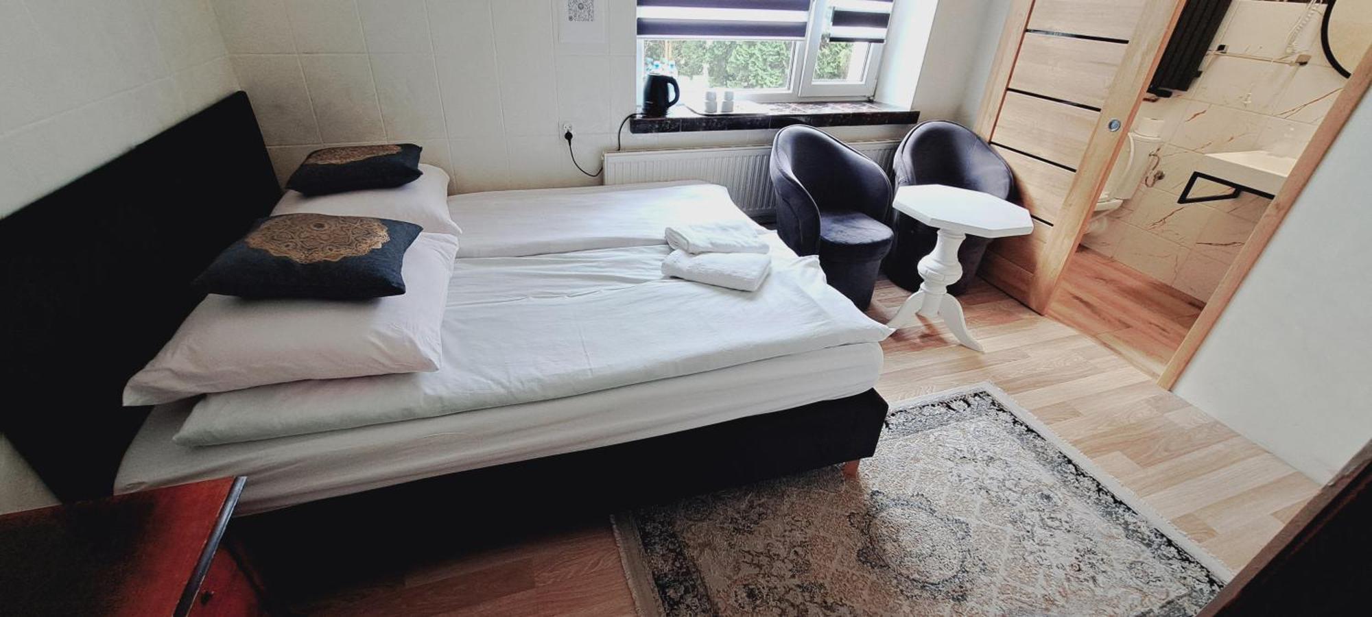 Hotel Rezydencja Rosa プシェムィシル エクステリア 写真